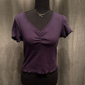 Outlaw Chic V-Neck Ruched Short Sleeve Top in Deep Purple